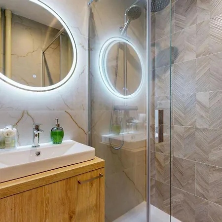 Flexihome Sk - Tolsteho 1 - And Renovated Košice