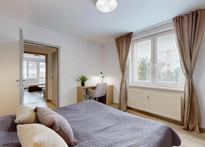 Flexihome Sk - Tolsteho 1 - And Renovated