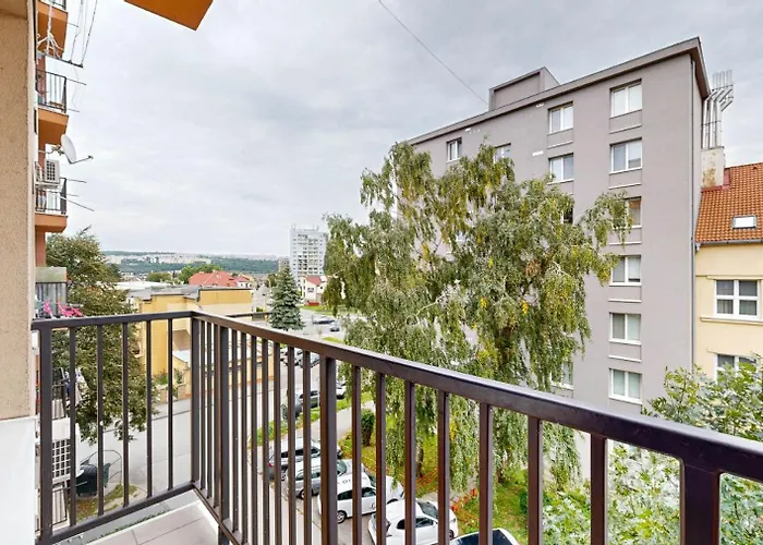 Flexihome Sk - Tolsteho 1 - And Renovated Apartment